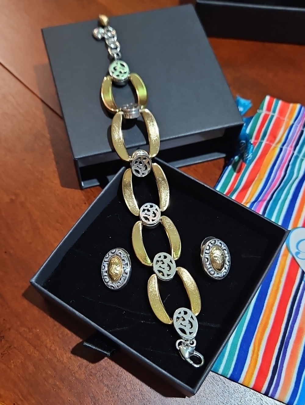 🧡 BIG SALE Brighton Two-Tone Gold & Silver Link Bracelet & Pierced Earrings Set - Picture 6 of 8